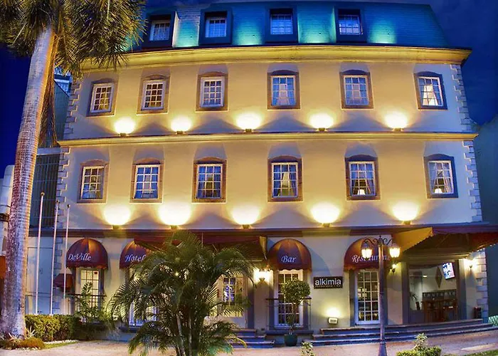 Deville Hotel