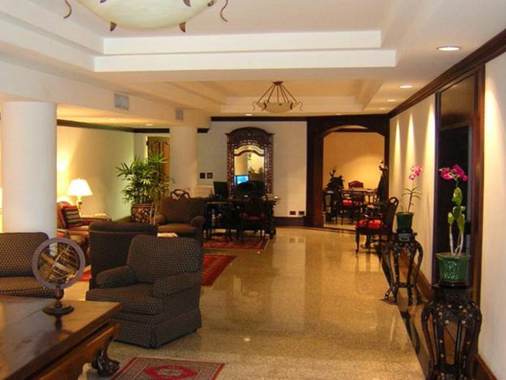Hotel Deville 4*